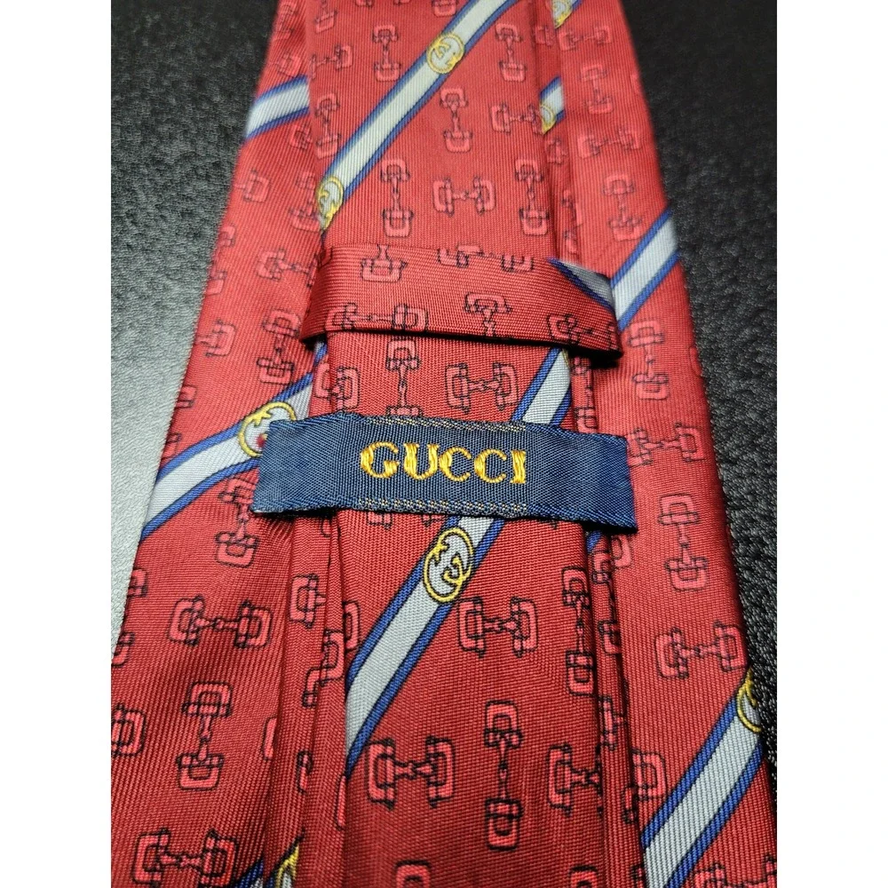 Gucci Men's Necktie Red Horsebit Logo Silk 3.75